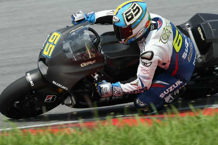 Loris Capirossi hat Glück: Suzuki macht weiter