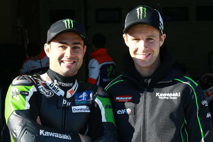 Das Team Green in Suzuka: Leon Haslam (li.) und Jonathan Rea