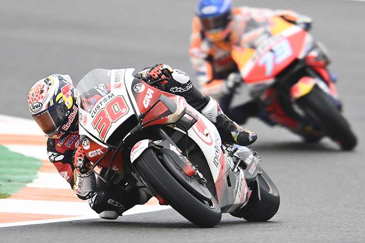 Takaaki Nakagami vor Alex Marquez