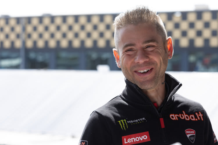 Alvaro Bautista will eine weitere saison im Ducati-Werksteam dranhängen