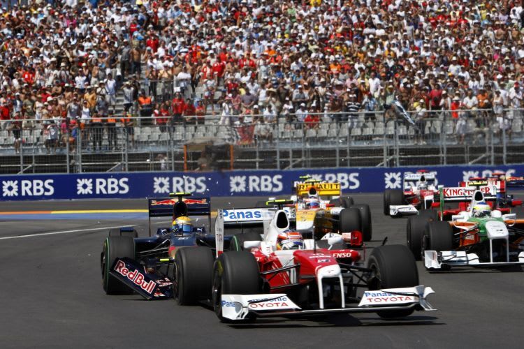 Der Kontakt mit Buemi am Start