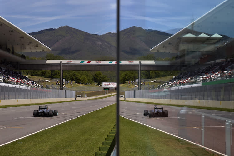 Die Formel 1 war zuletzt 2012 zu Testzwecken in Mugello unterwegs, beim diesjährigen GP dürfen einige Fans live dabei sein 