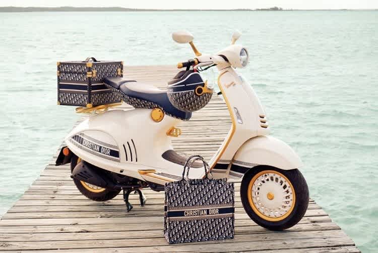 Vespa 946 Christian Dior samt passender Kollektion: Symbole des Aufbruchs zu neuen Horizonten