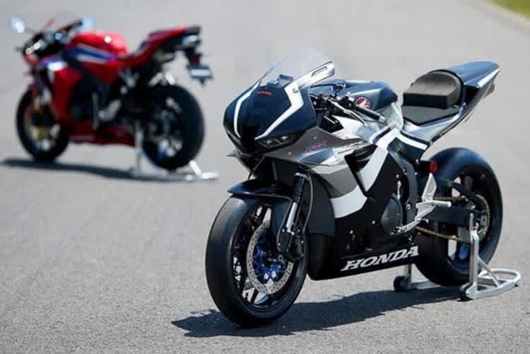 Honda CBR600RR Race Base (vorne): Für den Einsatz in seriennahen Rennsport-Kategorien