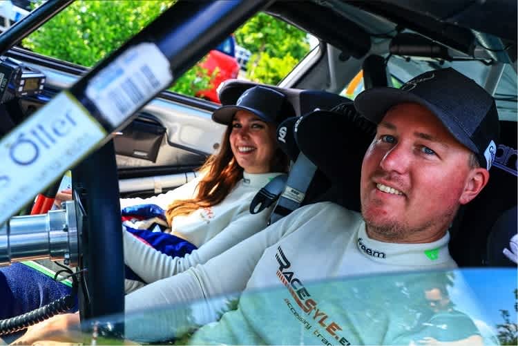 Lisa Kiefer (li.) und Raffael Sulzinger