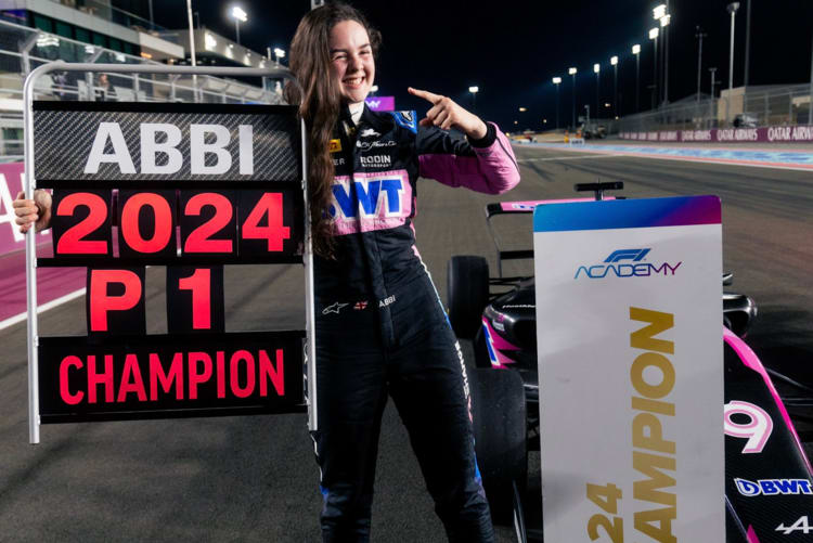 Abbi Pulling feierte in Katar – ein wenig zu früh