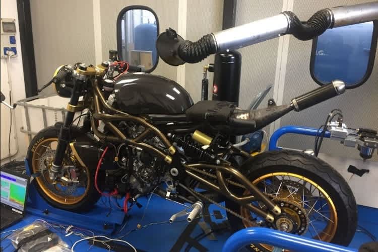 Langen 250: Federleichtes Strassenmotorrad mit Zweitaktmotor für die Parfümierung der Welt