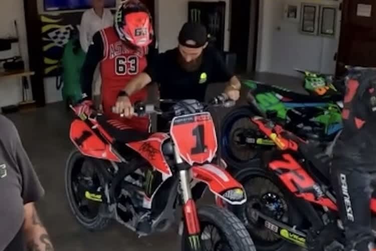 Pecco Bagnaia stimmte sich auf der Ranch von Valentino Rossi auf Misano ein