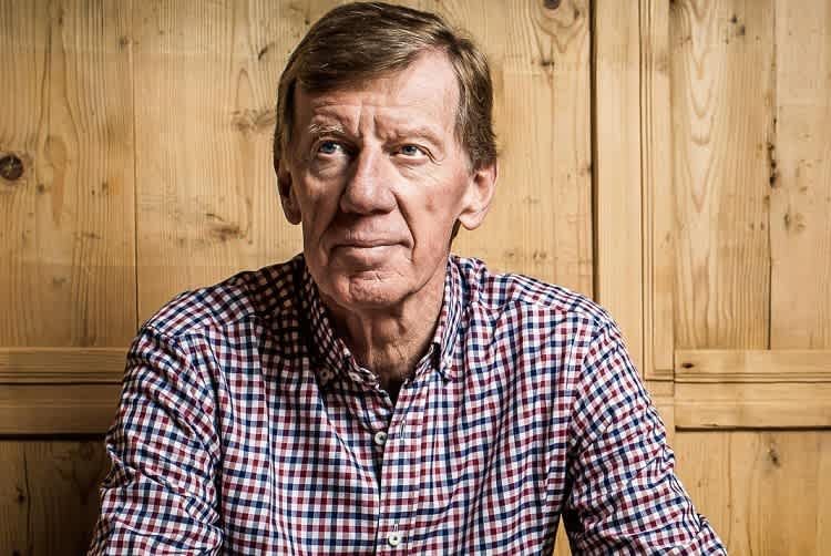 Der Jubilar Walter Röhrl in seinem Haus