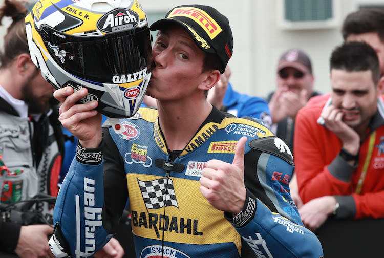 Andrea Locatelli. Glücklich nach seiner ersten Pole-Position in der Supersport-WM