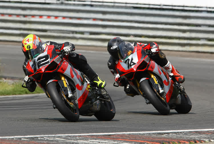 Titelkandidat Javier Fores vor Max Neukirchner