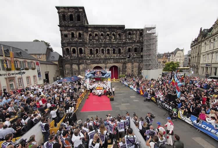 Die Rallye an der Porta Nigra in Trier