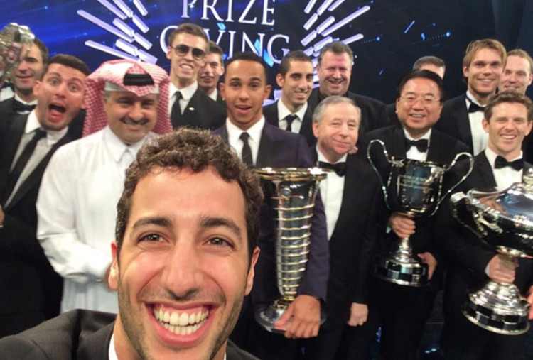 Da kann Ellen DeGeneres gleich einpacken: Daniel Ricciardo und sein Star-Selfie