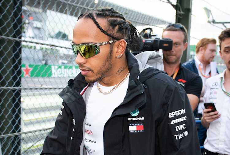 WM-Leader Lewis Hamilton startete mit der ersten Bestzeit ins Abu Dhabi-Rennwochenende