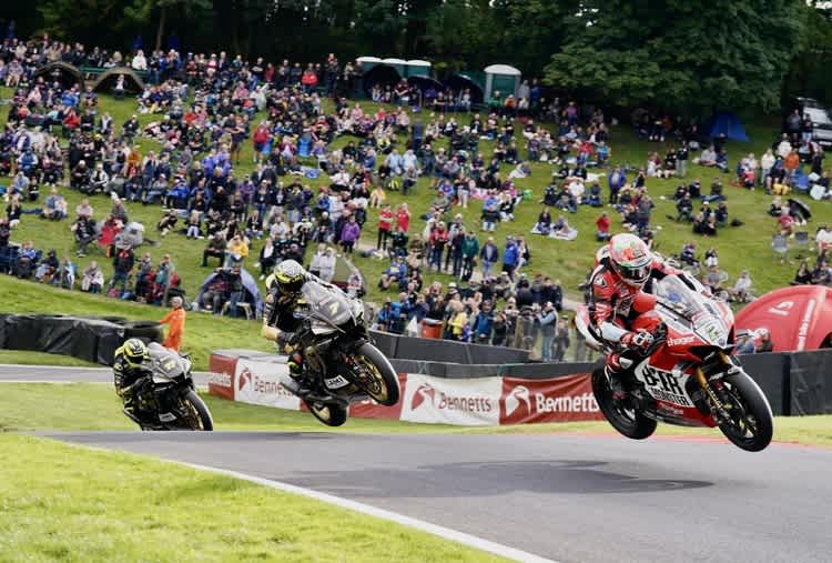 Glenn Irwin hielt die Yamaha-Piloten hinter sich