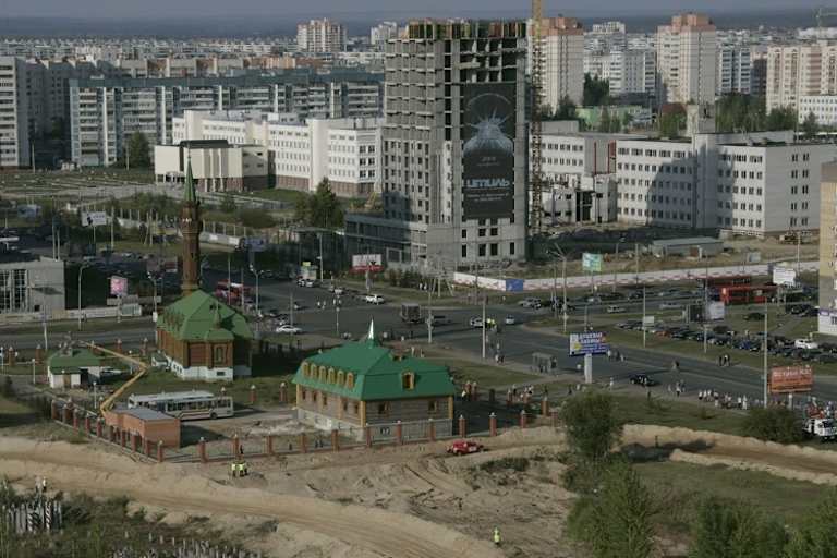 Die kurze Strecke lag mitten in den Pattenbauten von Kasan.