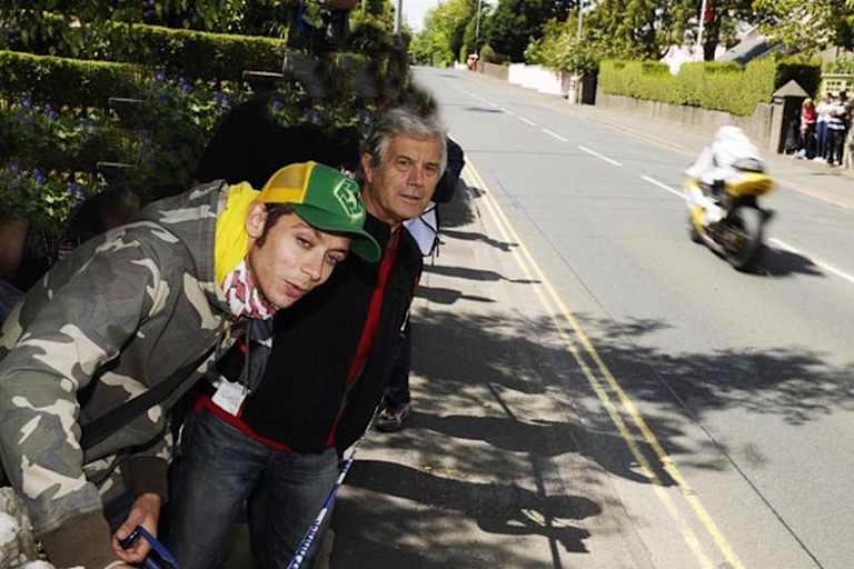 Prominente Zaungäste: Rossi und Agostini