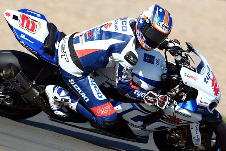 Joshua Brookes fliegt auf den dritten Platz