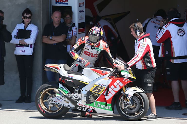 Stefan Bradl wird such auch 2014 auf die LCR-Honda schwingen