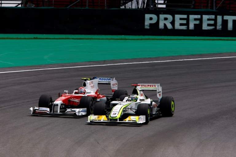 Von wegen Überholverbot: Button in Interlagos