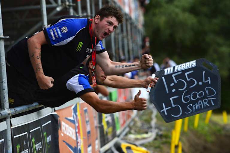 Dean Ferris kontrollierte das zweite MX2-Rennen nach Belieben