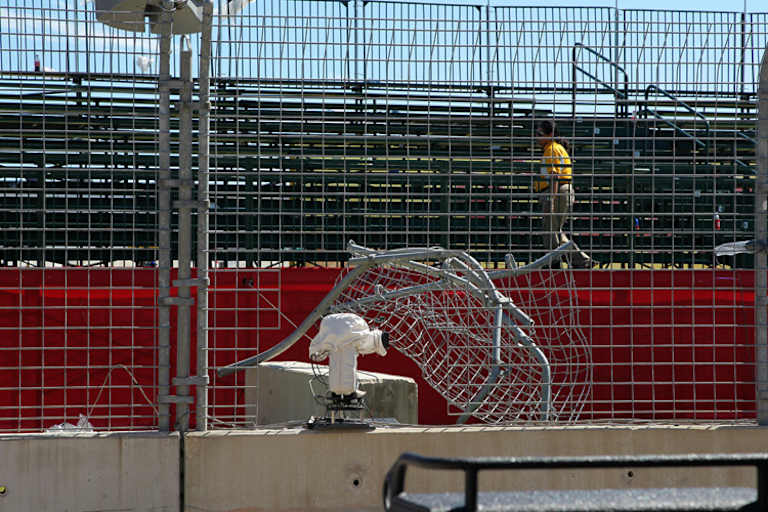 Die Fangzäune wurden teilweise niedergerissen