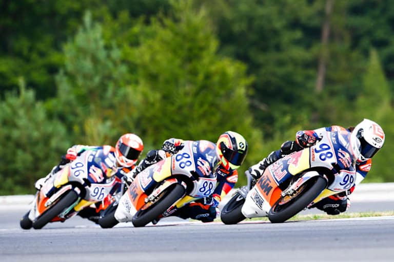 Das Podesttrio: Karel Hanika vor Jorge Martin und Manuel Pagliani