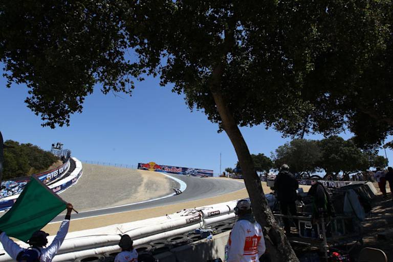 Das Wahrzeigen von Laguna Seca: Die Corkscrew