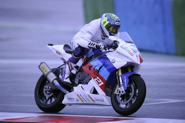 Markus Reiterberger hat seine BMW in Magny-Cours mal böse zertrümmert