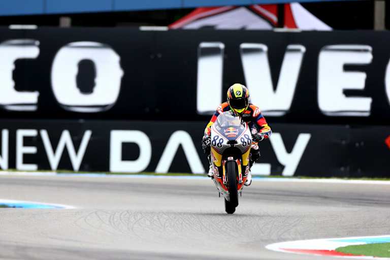 Jorge Martín in der Kathedrale des Motorradsports