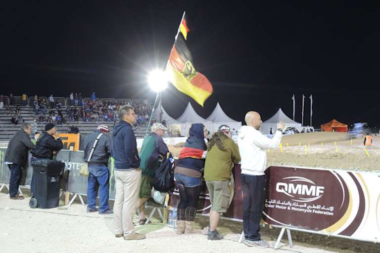 Die wenigen Fans konnten per Handschlag begrüsst werden