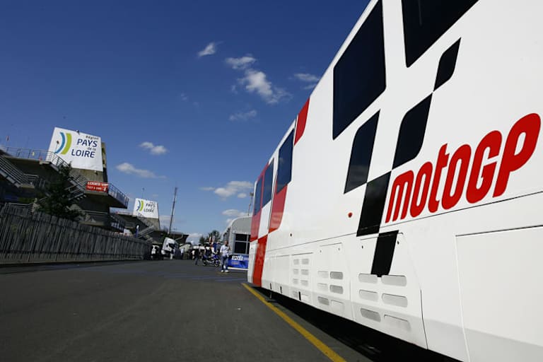 MotoGP: In Silverstone kaum schneller als Superbikes