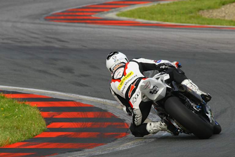 Stefan Nebel benutzt das elektronische Fahrwerk