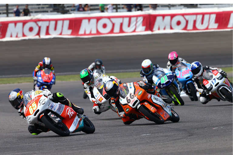 Philipp Öttl vor seinem Landsmann Florian Alt (66)