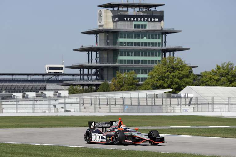 Ryan Briscoe bei Testfahrten auf dem Innenkurs von Indianapolis