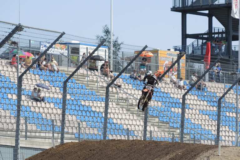 Schon beim ersten MX1-Training am Samstagmorgen brannte die Sonne