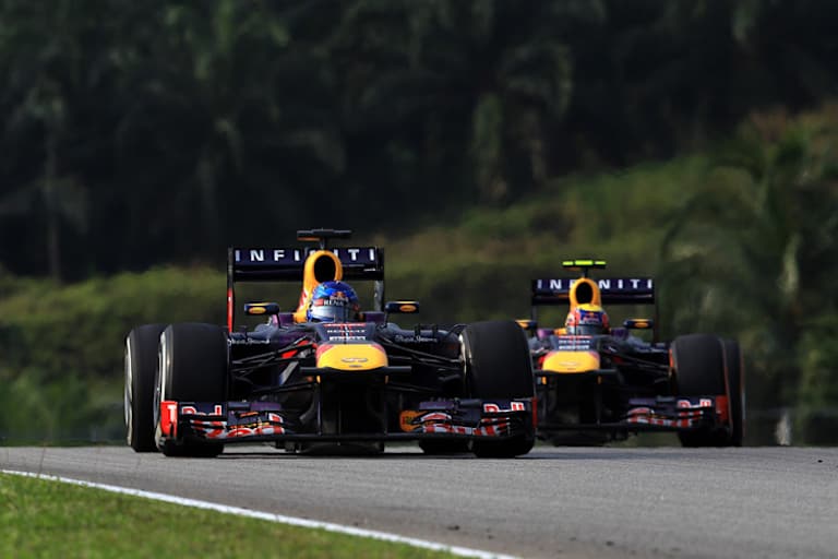 Vettel hat Webber hinter sich gelassen