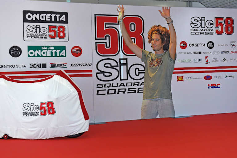 Marco Simoncelli ist bei der SIC58 Squadra Corse immer präsent