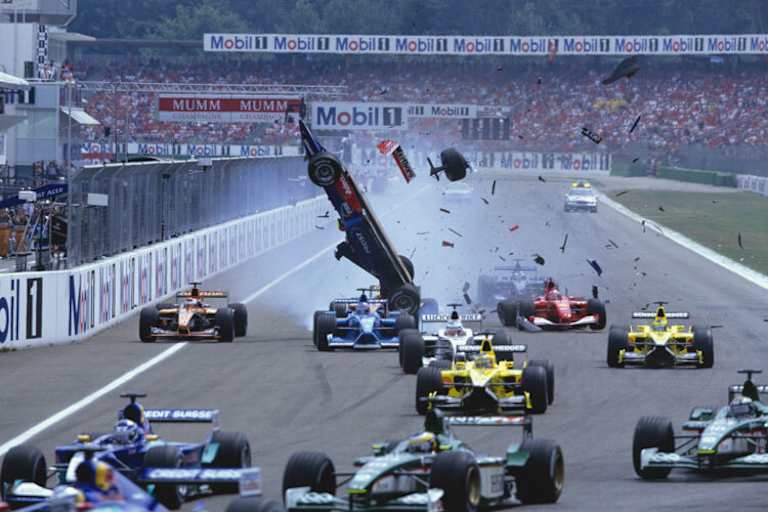 Crash wie der von Luciano Burti in Hockenheim 2001 gehen heute glimpflich aus