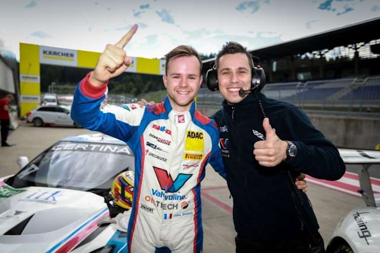 Pole-Position: Jules Gounon (li.)