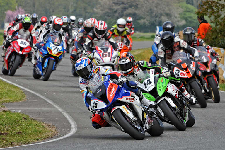 Die Piloten der IRRC Superbike in Hengelo 2015