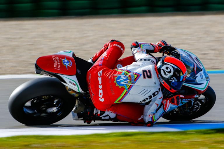 Leon Camier belegte in Assen die Plätze 4 und 9