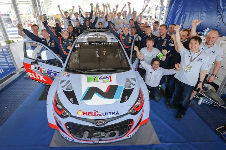 Freude im Hyundai-Team