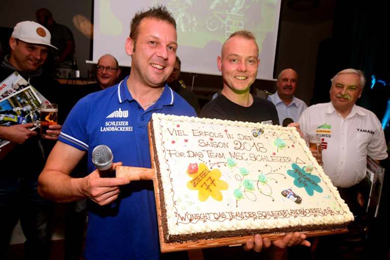 Thomas Walther und Sebastian Frotscher (re.) auf ihrer Raceparty in Langenbuch (Thüringen)