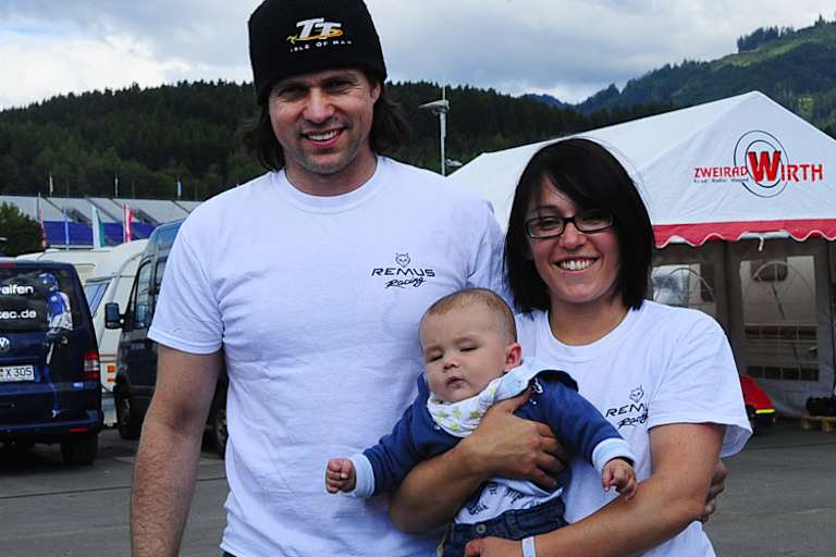 Grabmüller und Kirchhofer mit ihrem gemeinsamen Sohn Tim