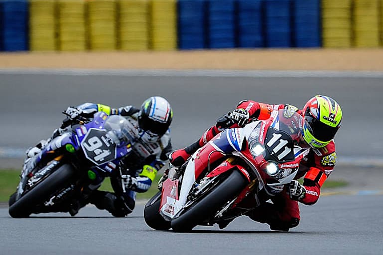 Honda Racing (111) vor Titelverteidiger GMT94 Yamaha