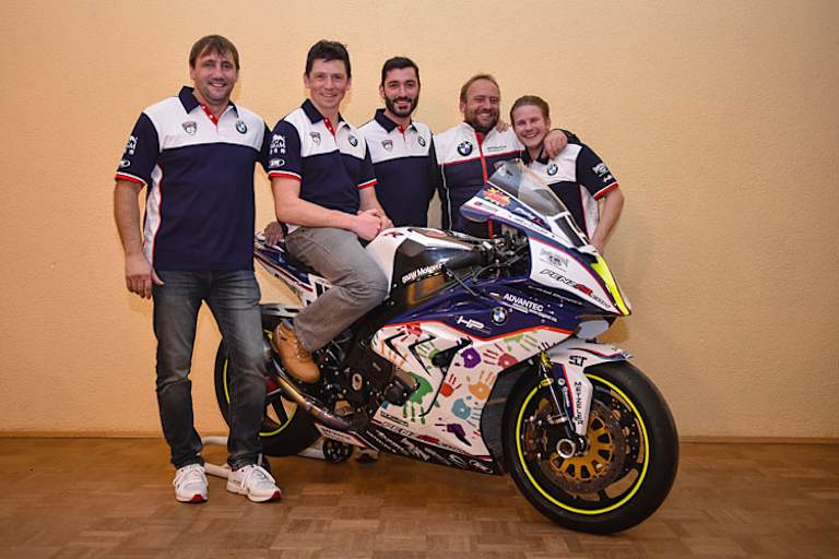 Das Road-Racing-Team 2017 von Penz13.com BMW Motorrad