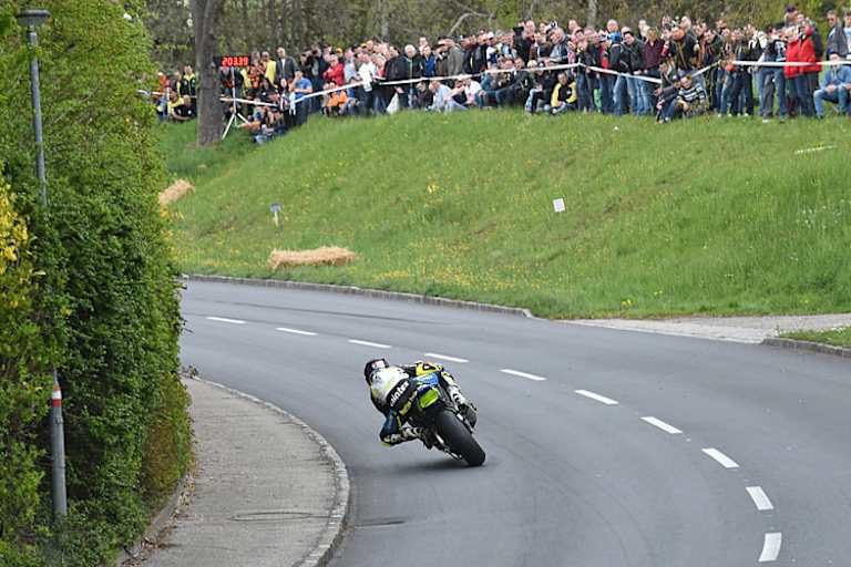 Vorjahressieger Wolfgang Gammer (BMW) will auch heuer allen den Auspuff zeigen