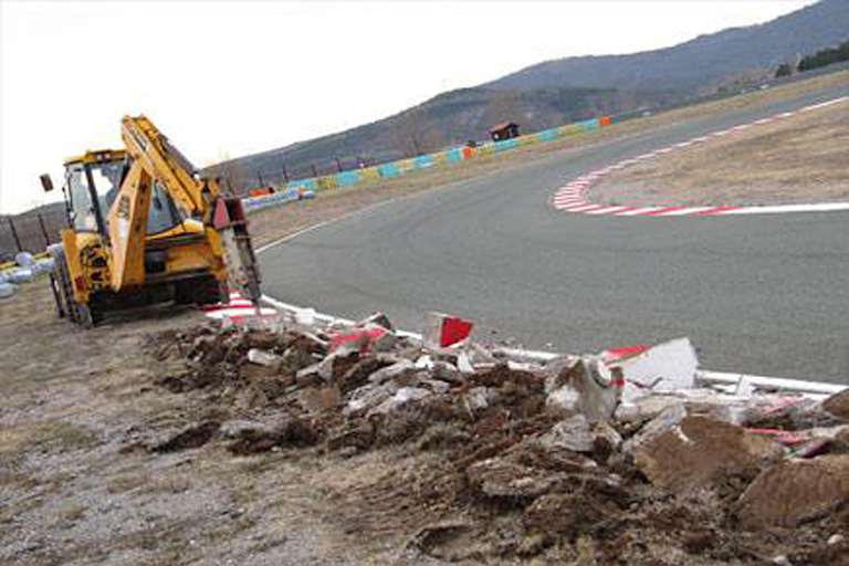 Die Baumaschinen haben ihre Arbeiten aufgenommen