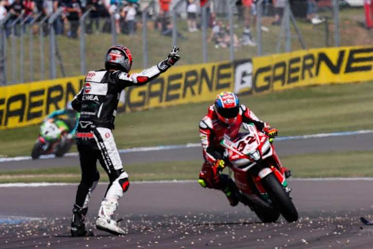 Jordi Torres warnte seine Fahrerkollegen selbst vor der Gefahr von Kieselsteinen